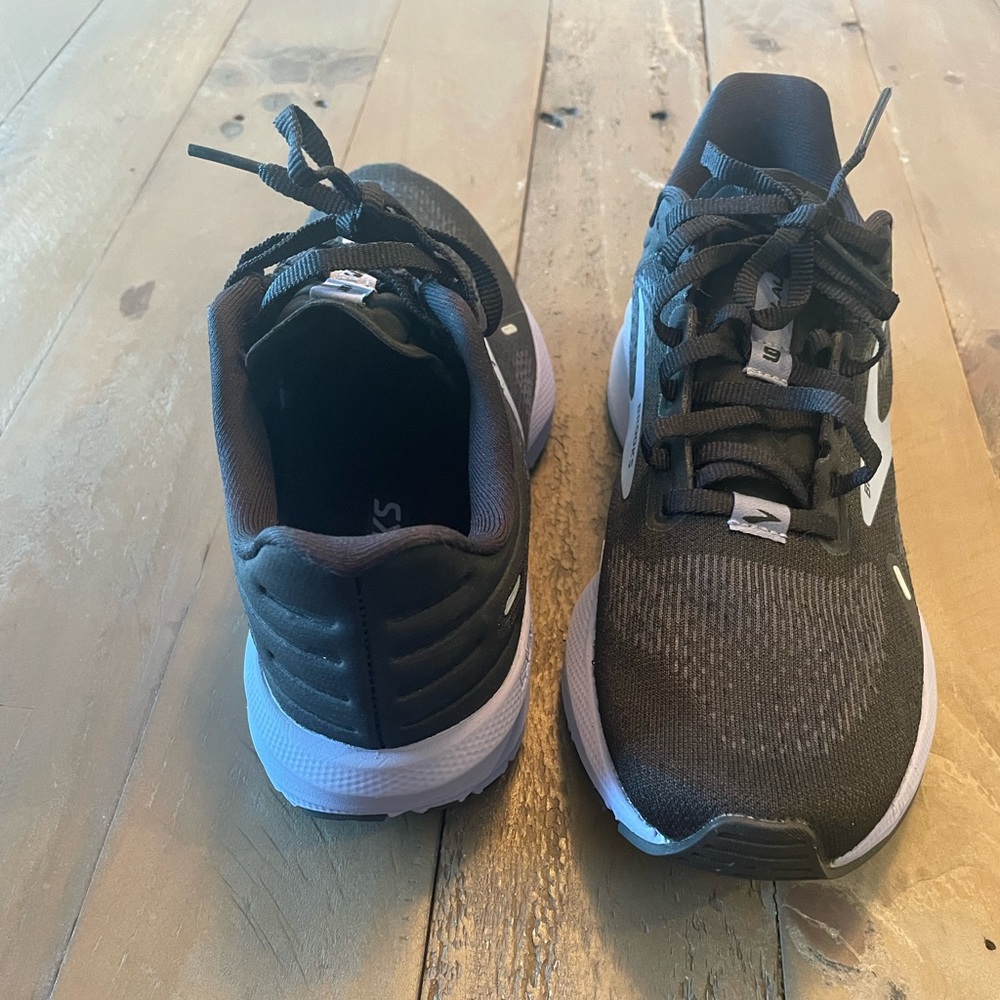 Brooks Launch 9 "Black/Ebony/Purple" Women's Running Shoe Size 6